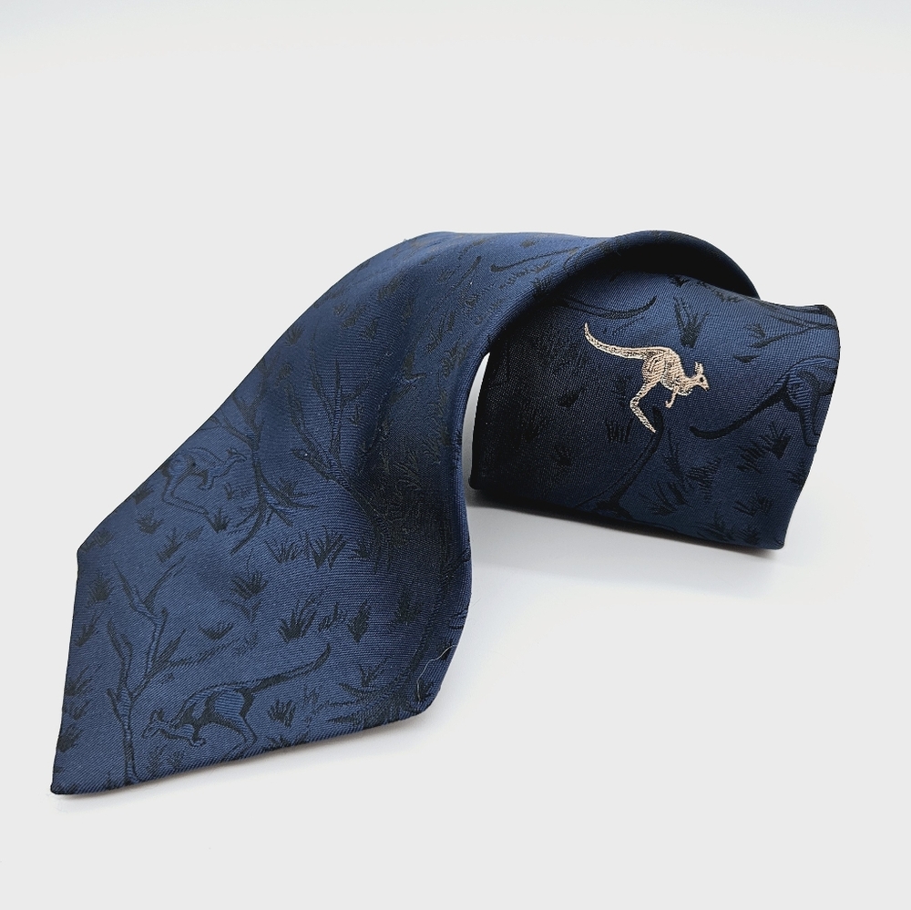 ADDRESS AUSTRALIA | kangaroo neck tie